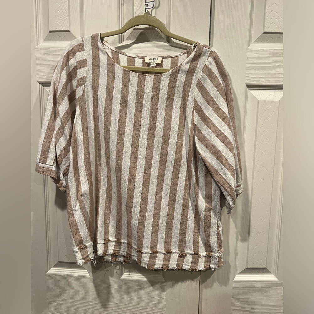 Umgee brand bottom fringe tunic top